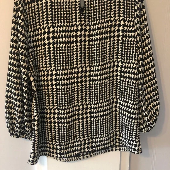 Talbots Blouse - Picture 4 of 5